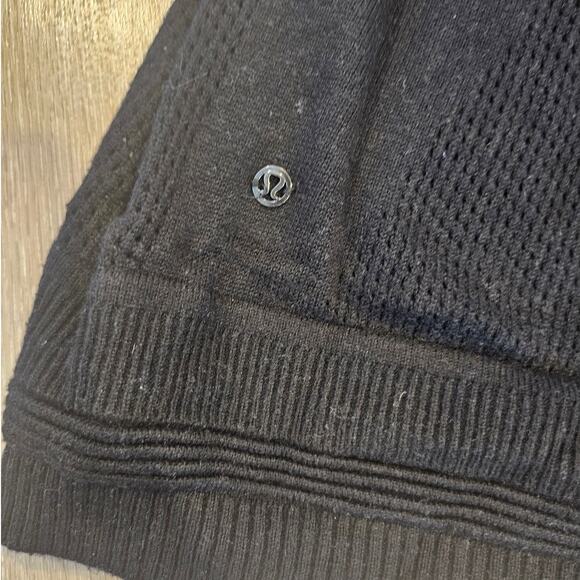 Lululemon Black Cashmere Blend Full Zip Hooded Sweatshirt sz 4 Athletic Basic - Picture 5 of 5